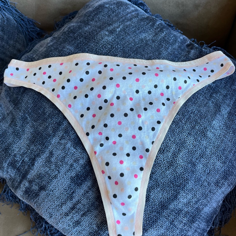 Victoria's Secret Thongs - Picture 8 of 8